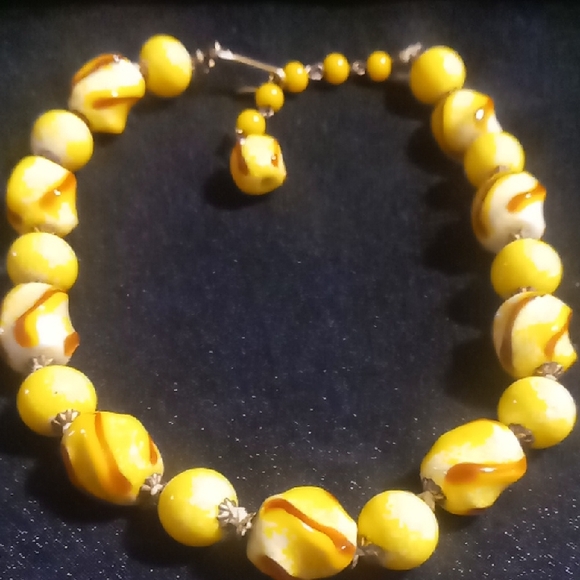 Vintage Yellow and Brown Porcelain Beaded Collar Necklace - Picture 1 of 9
